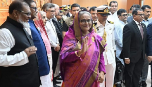 সুইজারল্যান্ড সফরে গেলেন প্রধানমন্ত্রী