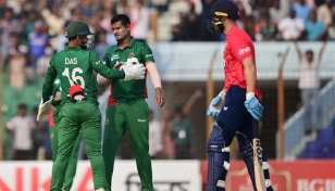 বাংলাদেশকে ১৫৭ রানের লক্ষ্য দিল ইংল্যান্ড