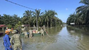 মালয়েশিয়ার বন্যায় নিহত ৫, বাস্তুচ্যুত ৪৩ হাজার