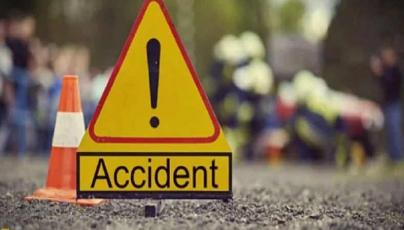 সাতক্ষীরায় ৫ মোটরসাইকেলের সংঘর্ষ, বাবা-ছেলেসহ নিহত ৩