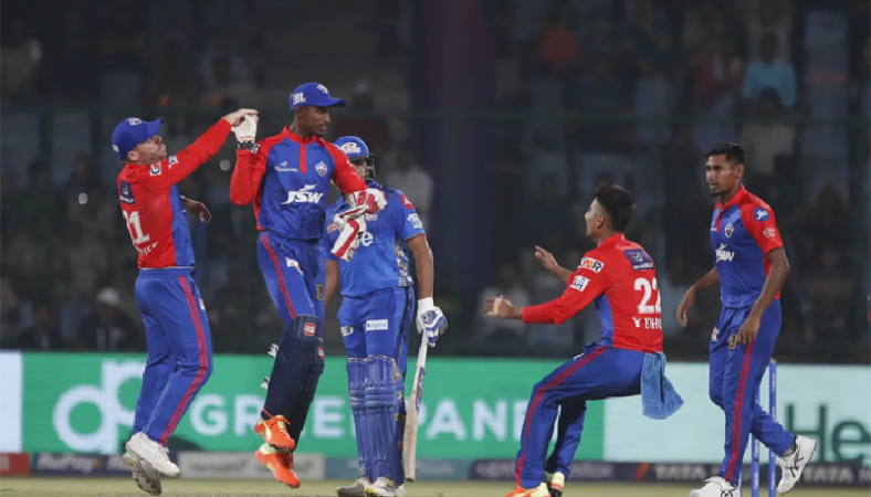 খরুচে মোস্তাফিজ, শেষ বলে দিল্লির হার