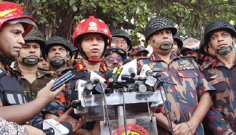 নিউ সুপার মার্কেটের আগুন নিয়ন্ত্রণে