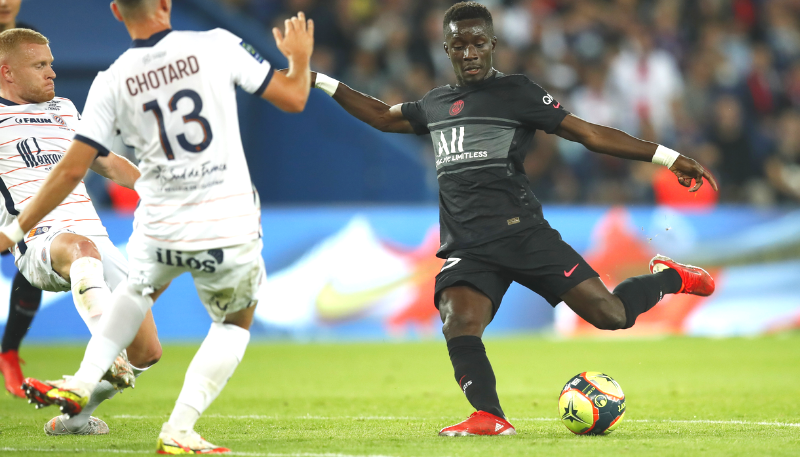 PSG's Gueye asked to explain absence after homophobia accusations