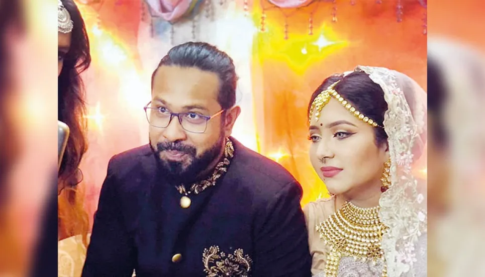 Actress Prosun Azad ties the knot 