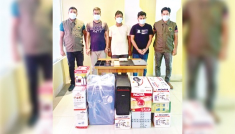 3 held for hacking digital system of super shop Shwapno 