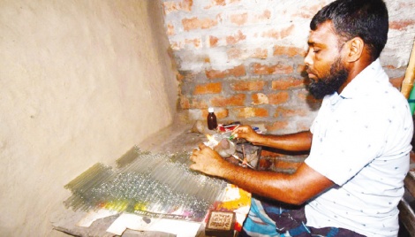 Bogura phial makers seek government help 