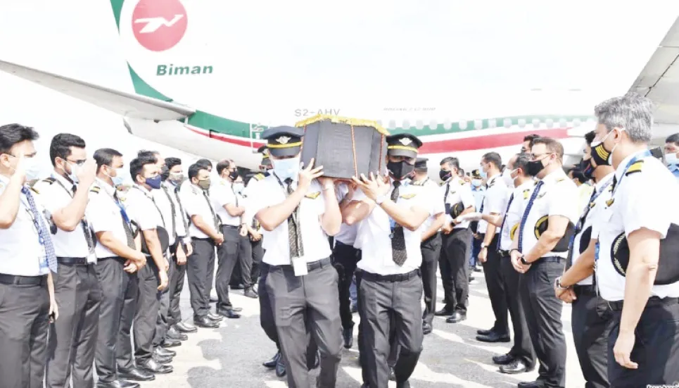 Pilot Nawshad laid to rest 