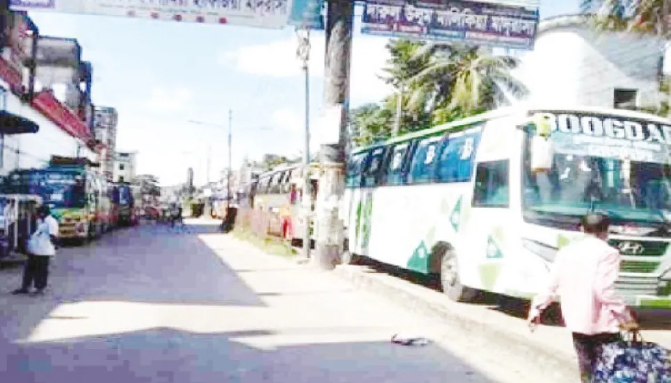 Bus services in Chandpur halt amid transport workers’ protest 