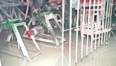 Flood-hit handloom business in Sirajganj faces extinction fear 