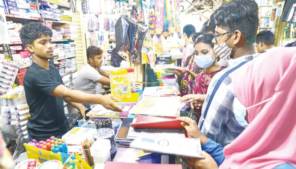 Books, stationery sales full in fashion 