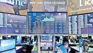 US, EU stocks fall at end of tough week 