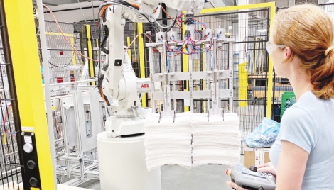 As workers age, robots take on jobs 