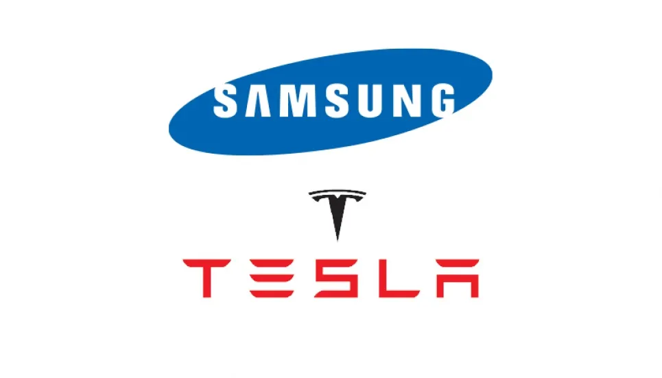 Samsung in talks with Tesla to make next-gen self-driving chips 