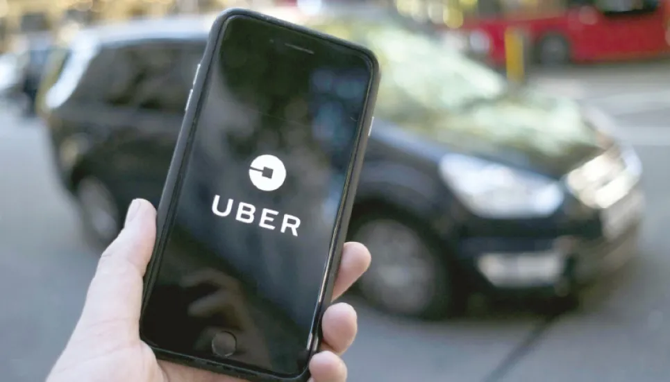 Uber to roll out pension plans for UK drivers 