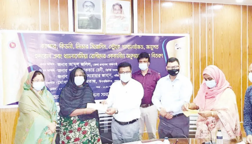 23 chronic patients get Tk 11.5 lakh in Rajshahi 