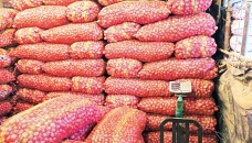 Onion price hike heats up Khatunganj market