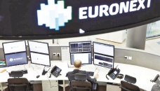 EU shares scale new highs, Germany lags 