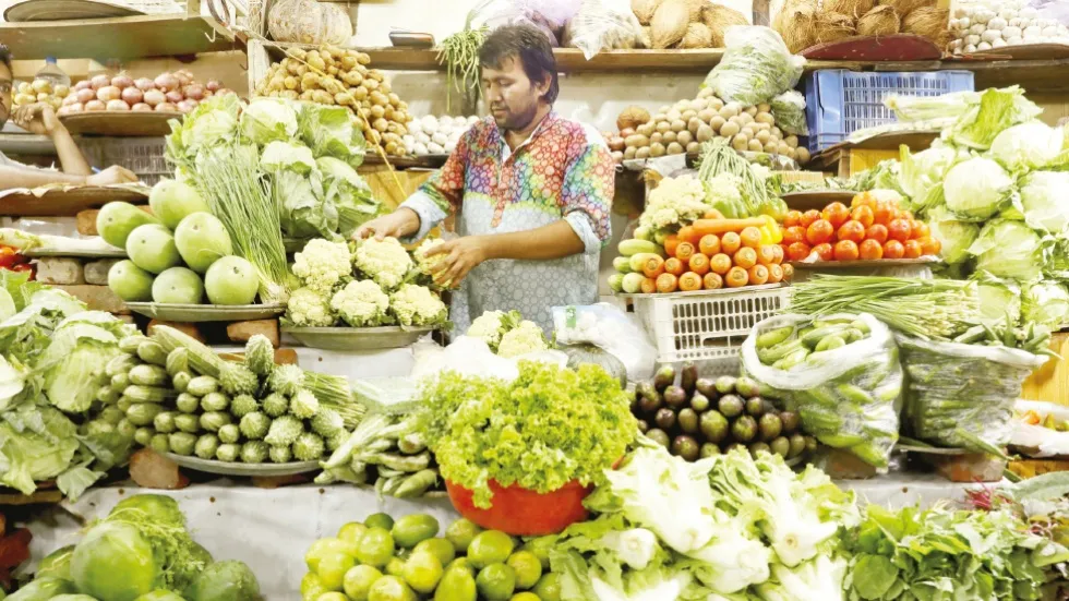 Transport strike pushes up vegetable prices in Dhaka 