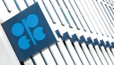 OPEC+ weighs output policy as Omicron fears hammer prices 