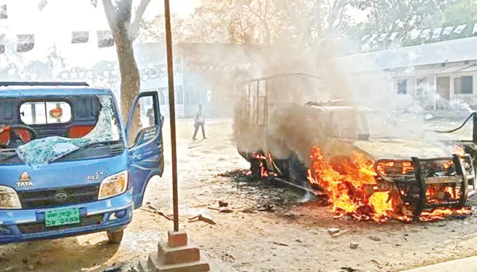 Six killed as violence mars 5th phase UP polls 