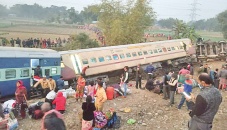 At least 5 killed in rail accident in India’s West Bengal 