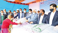 FBCCI distributes blankets in Dhaka 