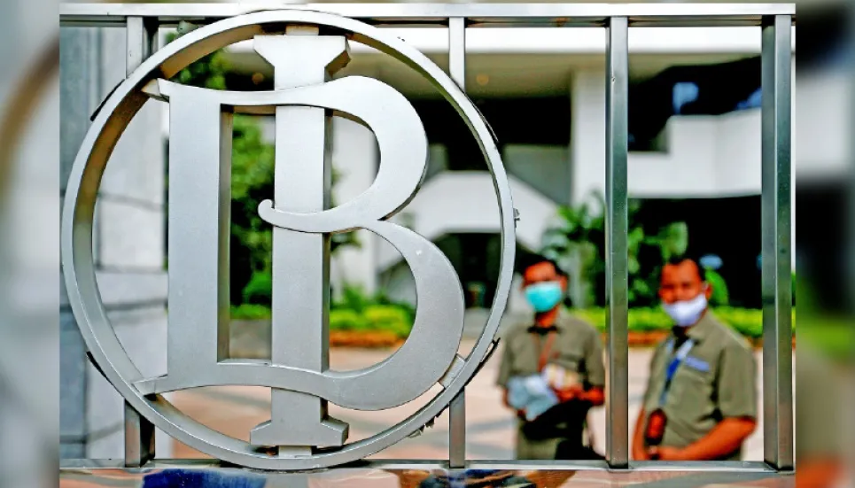 Indonesia cbank will review rates in Q3 if inflation picks up 