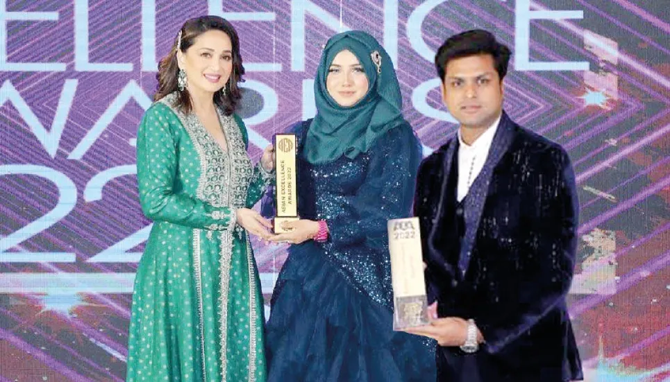 Maria, Faisal receives Asian Excellence Award 2022