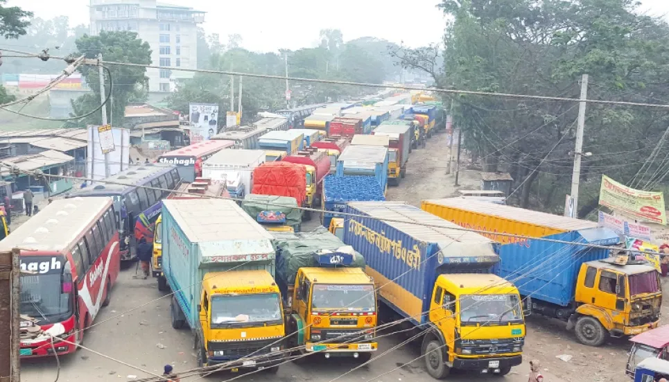 Passengers suffer as traffic piles up at Paturia Ghat 