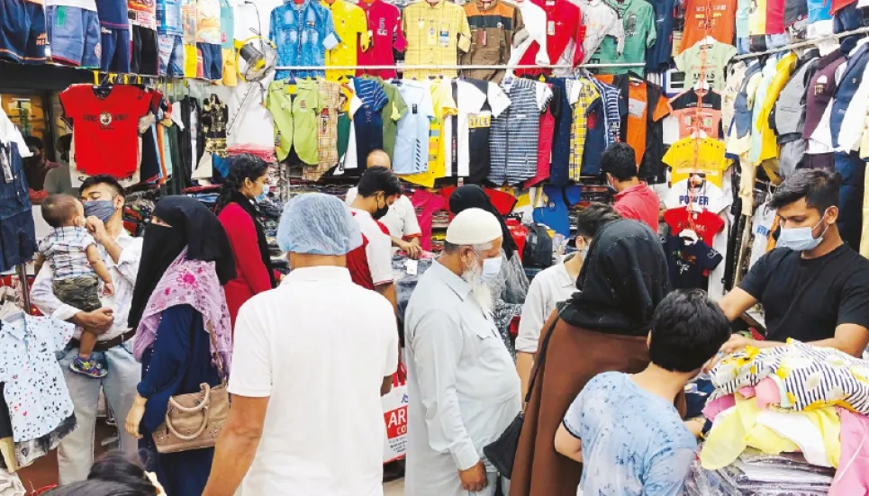 Malls packed in Eid sale bonanza 