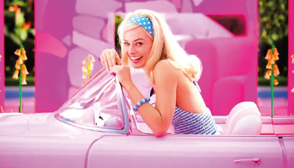 Margot Robbie stuns as ‘Barbie’ 