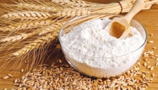 Artificial supply crunch drives up flour prices by Tk 6 per kg 