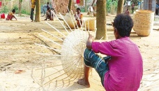 Mahali people busy making fruit baskets 