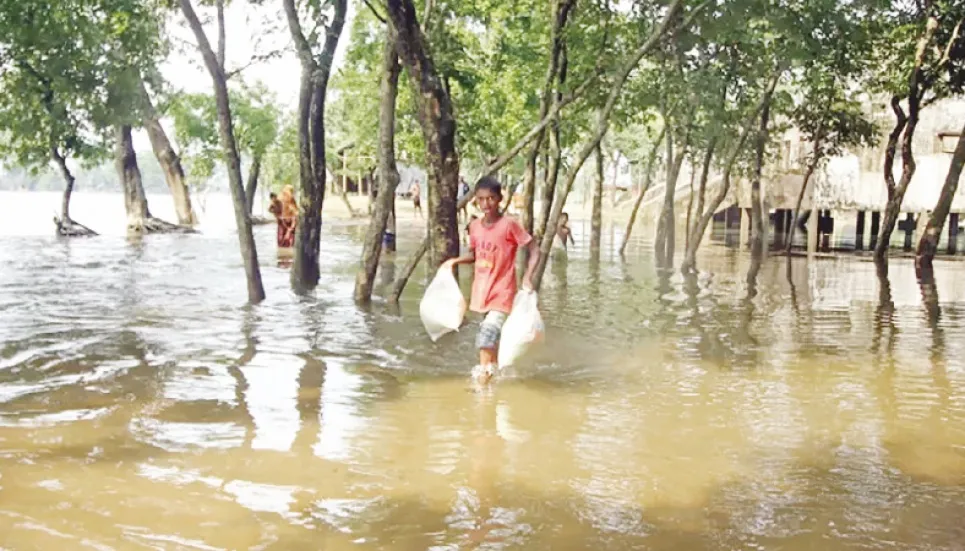 Over 4 lakh people affected by floods in 5 districts 