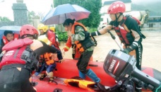Southern China hit by severe rains, floods 