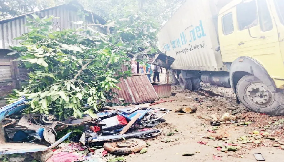 5 killed as van ploughs into pedestrians in Narsingdi 