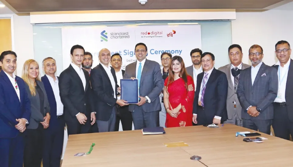 StanChart subscribes to Robi’s cloud service 