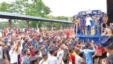 Dhaka’s rail link with elsewhere remains snapped for 3hrs 