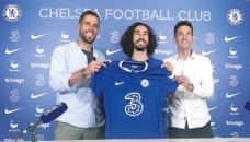 Chelsea sign Cucurella 