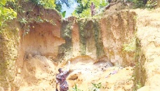 4 tea garden workers killed in landslide 