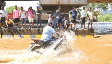 Floods cripple Indian tech hub Bangalore 