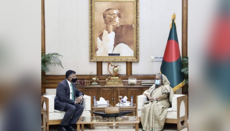 We can solve issues of concern through discussions, PM tells Doraiswami 