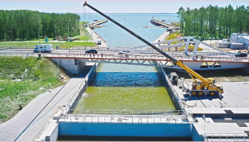 Poland opens canal to Baltic bypassing Russia territory 