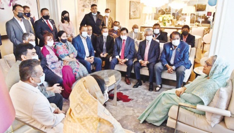 Tell the world about BNP’s misrule: PM 