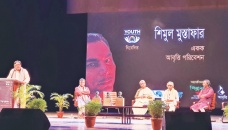 Shimul’s autumnal ode to poetry enthralls audience 