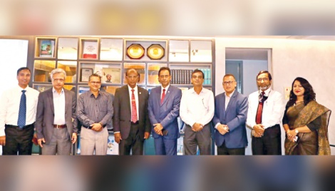 SAFA President visits ICMAB 
