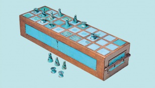 Two best board games of the ancient world 
