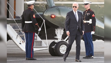 Biden predicts final-hour shift to Democrats before midterms 