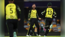 Australia breeze past Ireland with 42-run win 