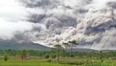 More people flee after eruption of Indonesia’s Mount Semeru 